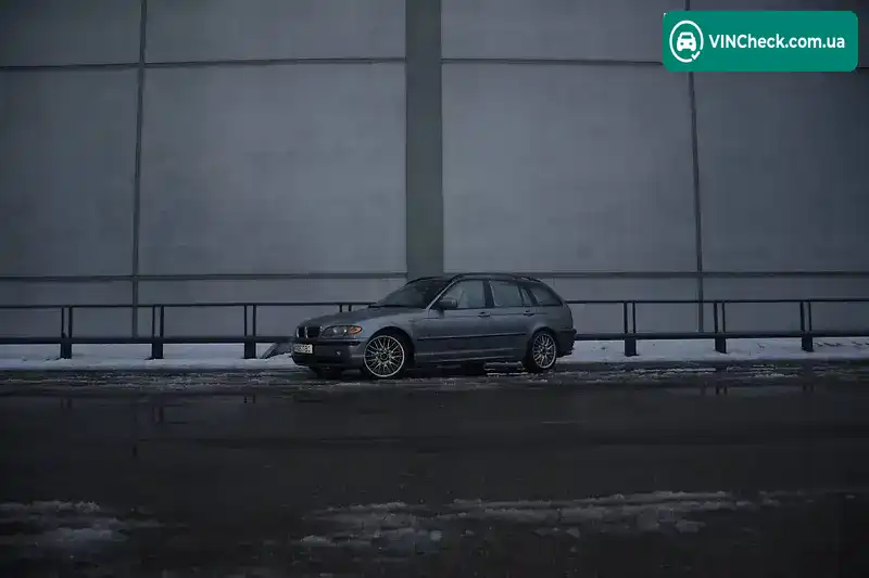 BMW 3 Series 2003, фото з оголошення 1 з 15, VIN WBAAX31000PG30012