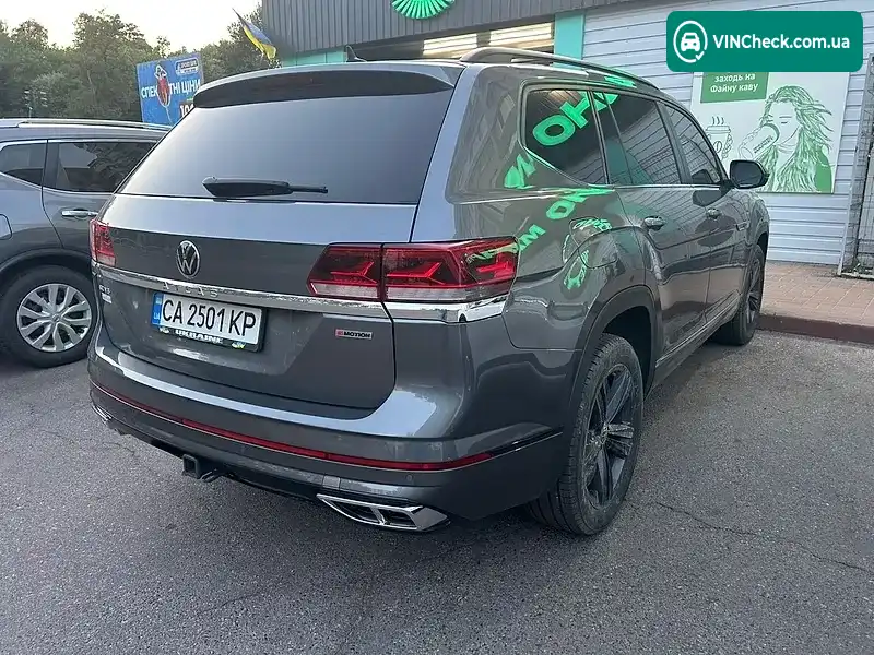 Volkswagen Atlas 2020, фото з оголошення 2 з 20, VIN 1V2RR2CA7MC543507