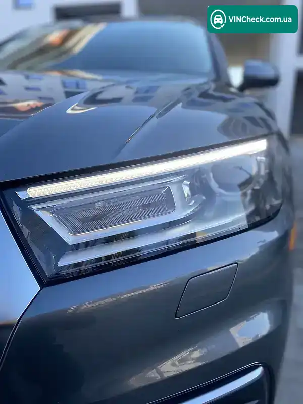 Audi Q5 2019, фото з оголошення 2 з 20, VIN WA1ANAFY5K2092362