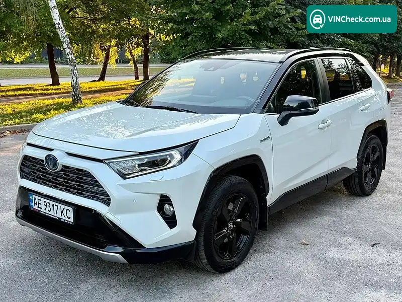 Toyota RAV4 2018, фото з оголошення 1 з 20, VIN JTMW23FV90J005863