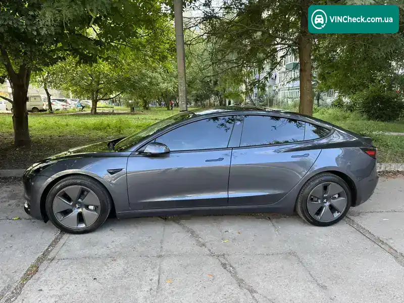 Tesla Model 3 2023, фото з оголошення 2 з 21, VIN 5YJ3E1EA2PF699911