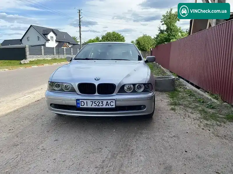 BMW 5 Series 2001, фото з оголошення 1 з 13, VIN WBADT41060GY28637