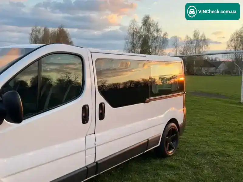 Renault Trafic 2005, фото з оголошення 2 з 21, VIN VF1FLBCB66V257073