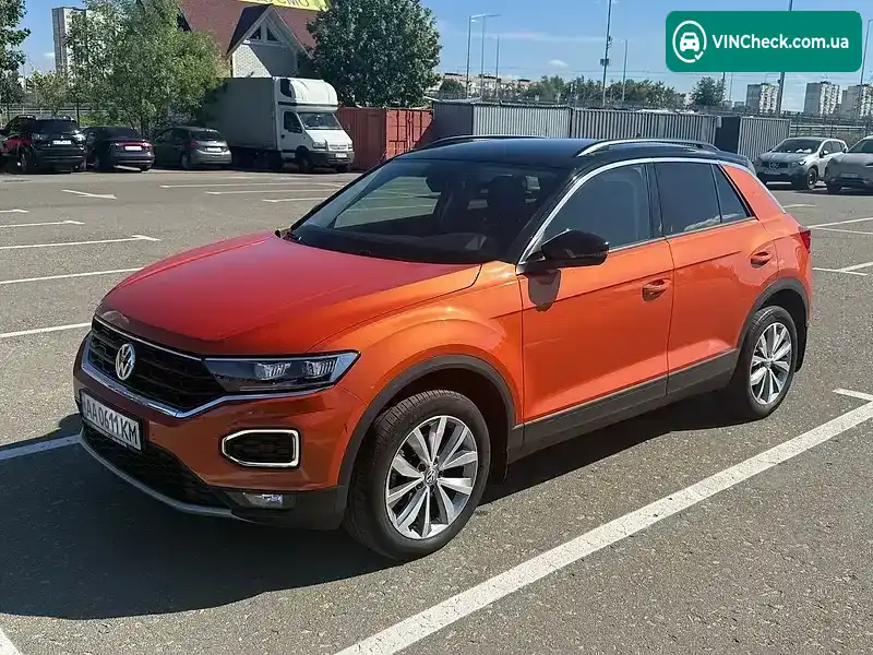 Volkswagen T-Roc 2019, фото з оголошення 1 з 12, VIN WVGZZZA1ZKV160844