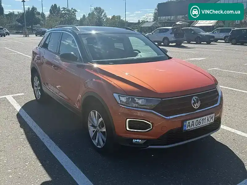 Volkswagen T-Roc 2019, фото з оголошення 2 з 12, VIN WVGZZZA1ZKV160844