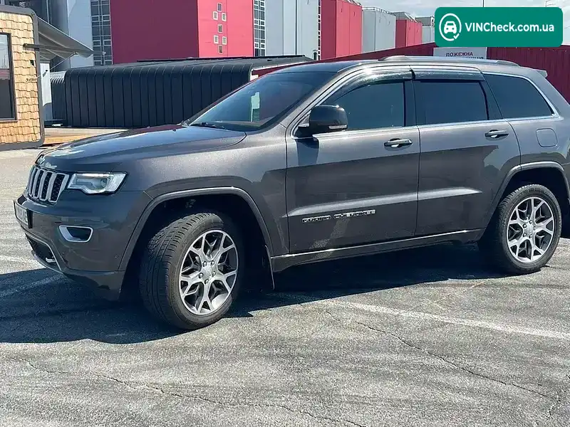 Jeep Grand Cherokee 2021, фото з оголошення 2 з 20, VIN 1C4RJFCM5MC577164