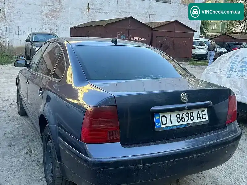 Volkswagen Passat 1999, фото з оголошення 2 з 7, VIN WVWZZZ3BZXE299820