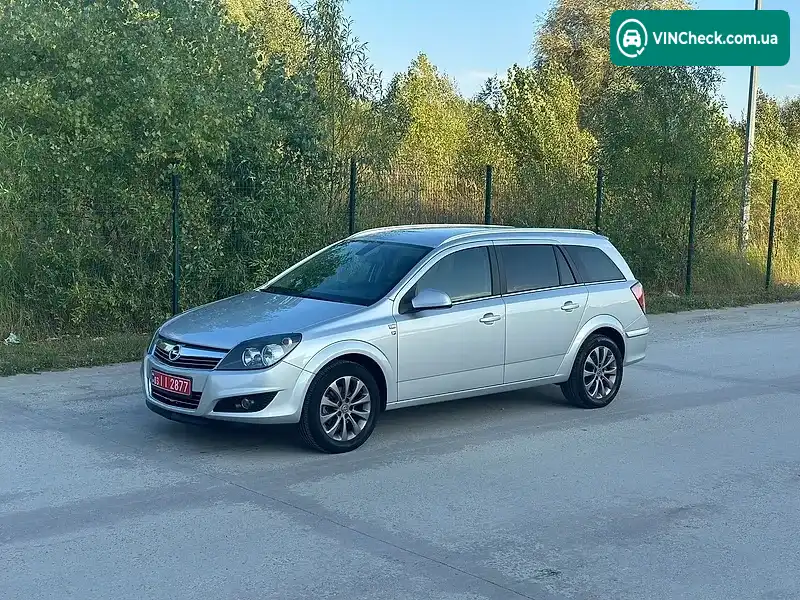 Opel Astra 2010, фото з оголошення 2 з 20, VIN W0L0AHL35A2127083