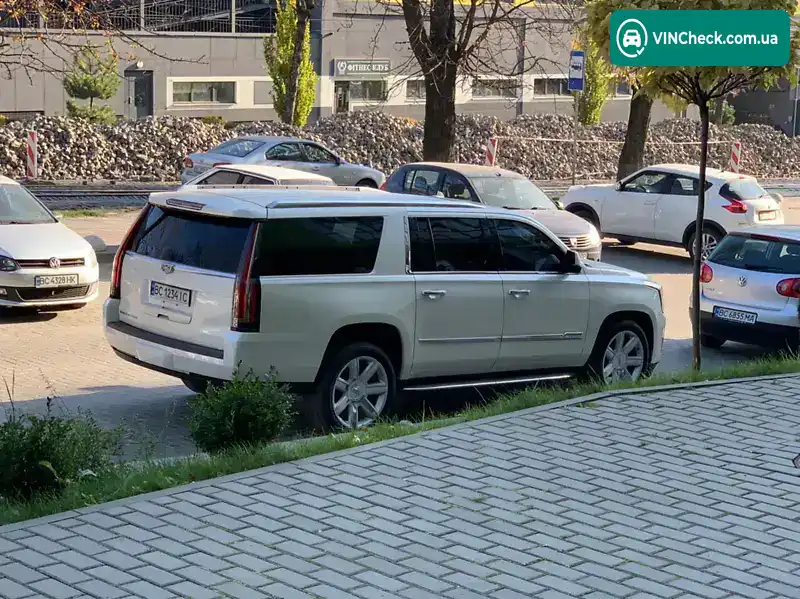 Cadillac Escalade 2015, фото з оголошення 2 з 10, VIN 1GYS4SKJ7FR659478