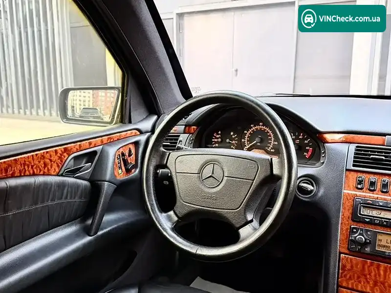 Mercedes-Benz E-Class 1998, фото з оголошення 2 з 20, VIN WDB2100701A749778