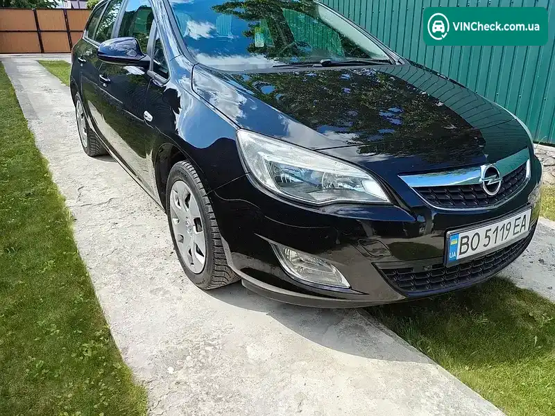 Opel Astra 2011, фото з оголошення 2 з 20, VIN W0LPD8EB2B8119053