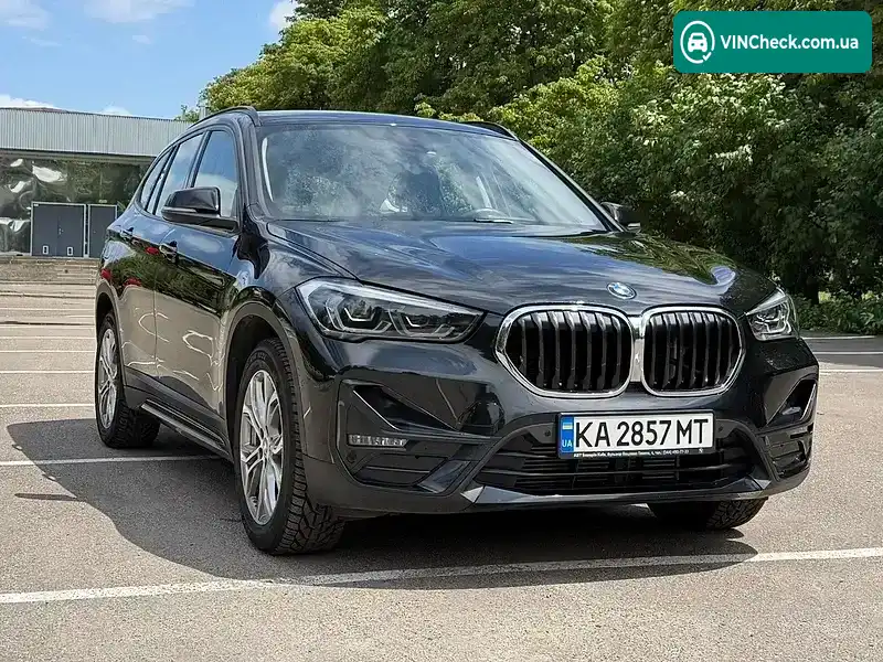 BMW X1 2022, фото з оголошення 2 з 14, VIN WBA11AD0X05V01799