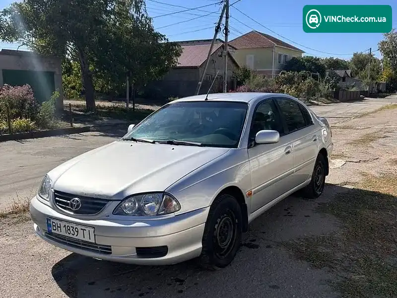 Toyota Avensis 2001, фото з оголошення 1 з 10, VIN SB153ZBN00E013873