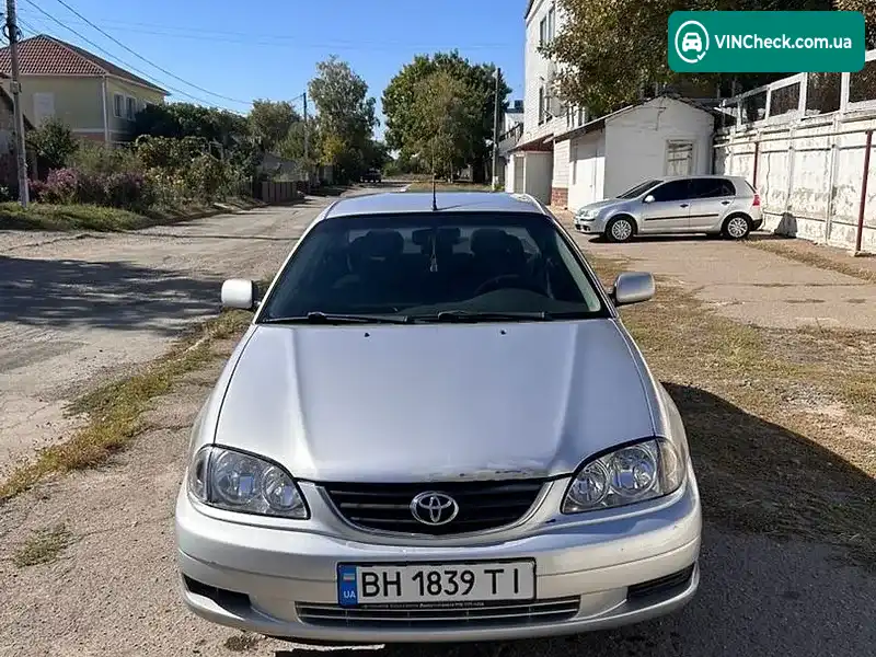 Toyota Avensis 2001, фото з оголошення 2 з 10, VIN SB153ZBN00E013873