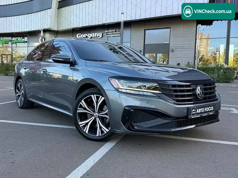 Volkswagen Passat 2020, фото з оголошення 1 з 20, VIN 1VWCA7A32LC024084