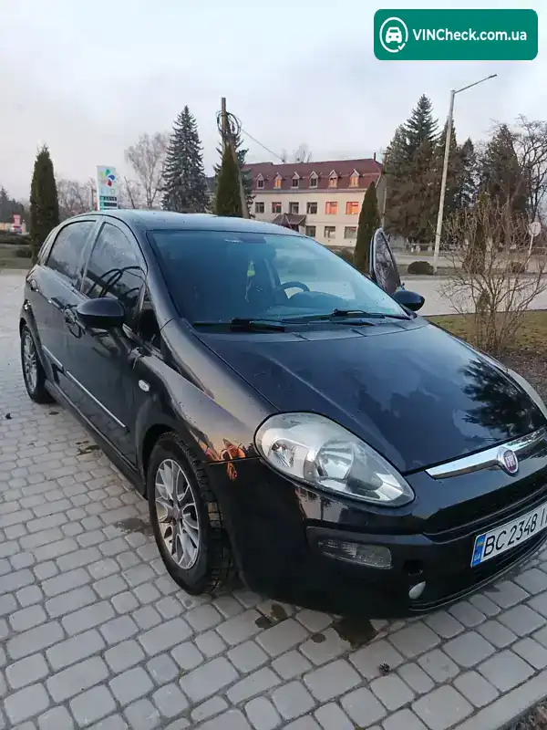 Fiat Punto 2010, фото з оголошення 1 з 8, VIN ZFA19900001693404