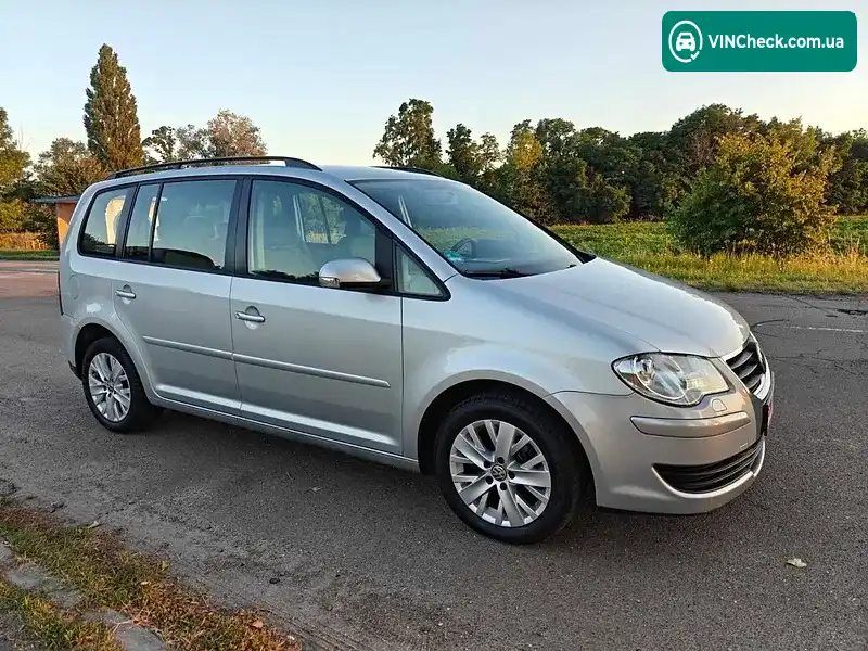 Volkswagen Touran 2009, фото з оголошення 2 з 20, VIN WVGZZZ1TZ9W004080