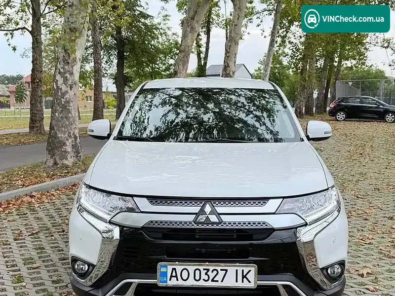 Mitsubishi Outlander 2021, фото з оголошення 2 з 20, VIN JMBXTGF2WLZ001306