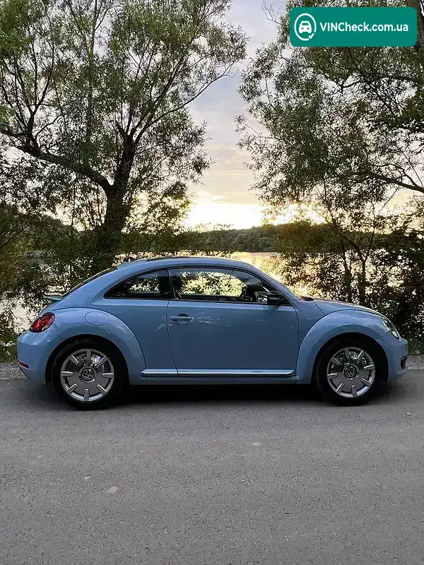 Volkswagen Beetle 2012, фото з оголошення 1 з 9, VIN 3VWJP7AT4DM605768