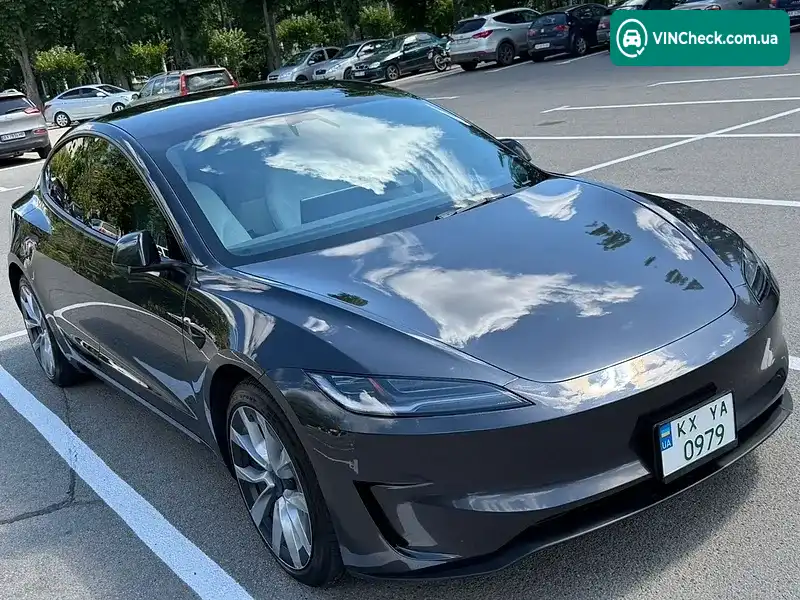 Tesla Model 3 2025, фото з оголошення 2 з 18, VIN 5YJ3E1EB6SF928673