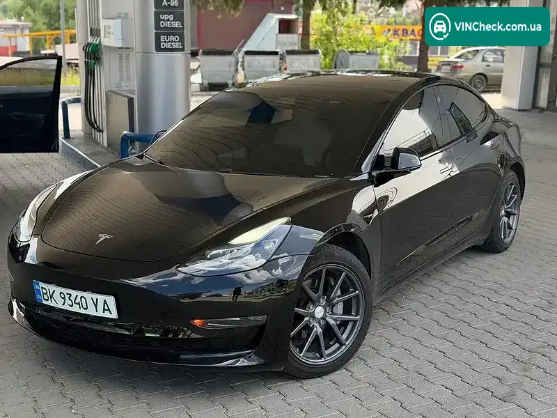 Tesla Model 3 2020, фото з оголошення 1 з 8, VIN 5YJ3E1EA9LF738102