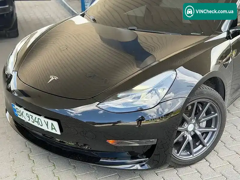 Tesla Model 3 2020, фото з оголошення 2 з 8, VIN 5YJ3E1EA9LF738102