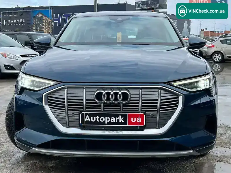 Audi e-tron 2019, фото з оголошення 2 з 21, VIN WAUZZZGE5LB011357