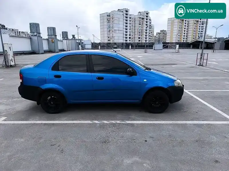 Chevrolet Aveo 2005, фото з оголошення 2 з 13, VIN Y6DSF69YE6B574447