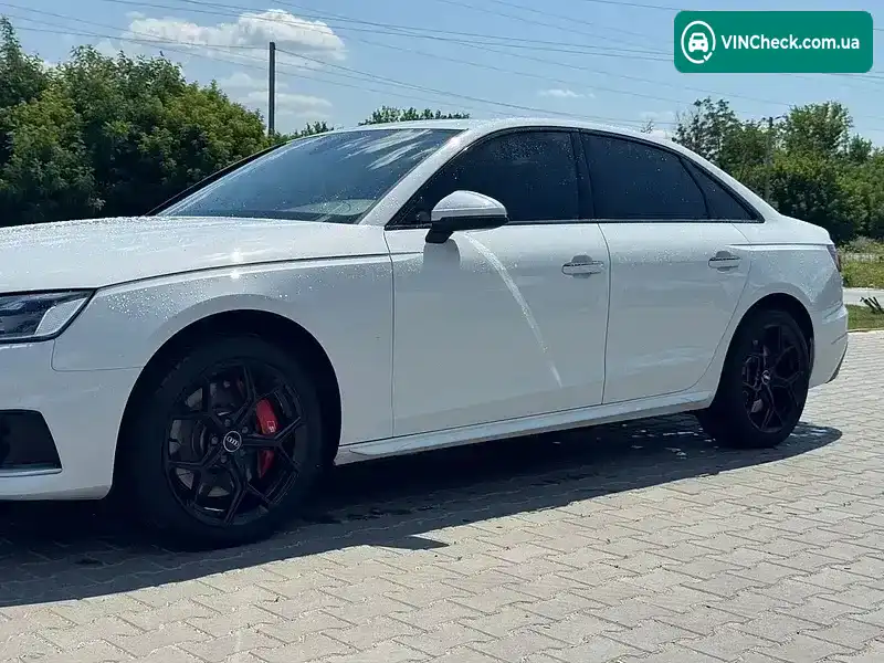 Audi A4 2021, фото з оголошення 2 з 20, VIN WAUABAF42MN008640