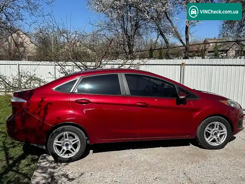 Ford Fiesta 2016, фото з оголошення 2 з 10, VIN 3FADP4BJ4HM102944