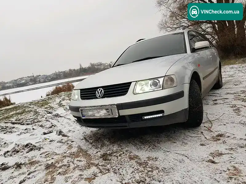 Volkswagen Passat 1997, фото з оголошення 1 з 17, VIN WVWZZZ3BZWE215017