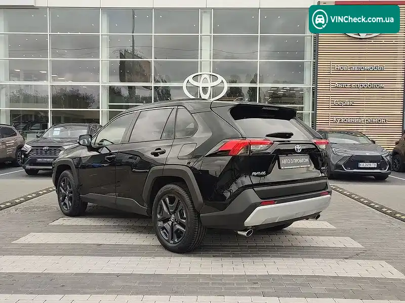 Toyota RAV4 2023, фото з оголошення 2 з 10, VIN JTMJ03FV80D181351