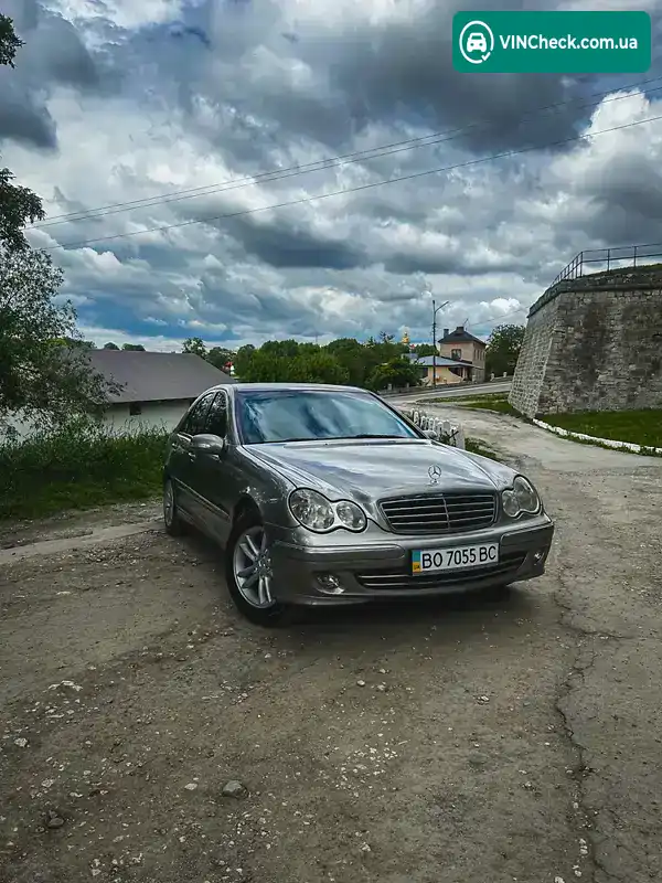 Mercedes-Benz C-Class 2004, фото з оголошення 2 з 21, VIN WDB2030461A650383