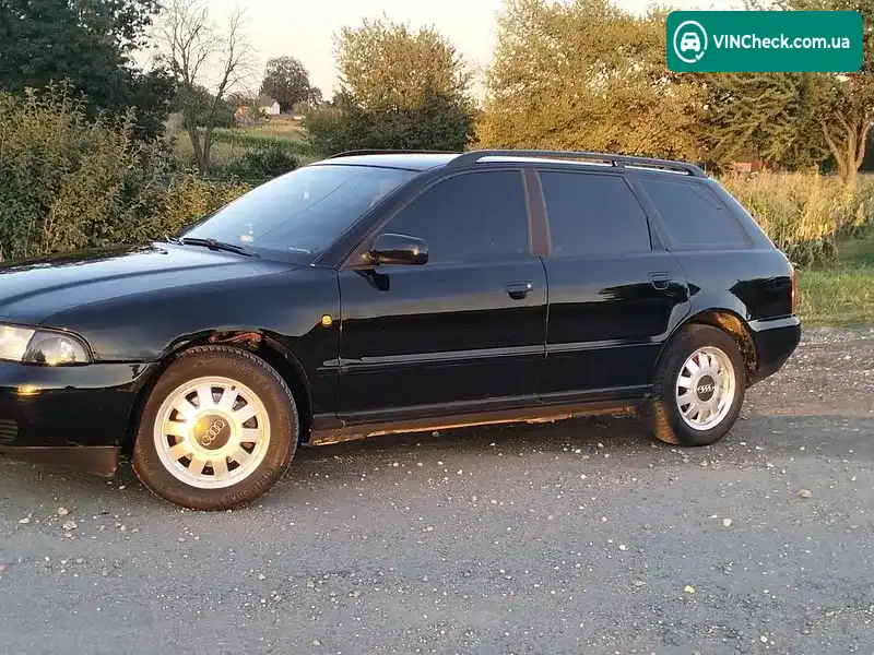 Audi A4 1998, фото з оголошення 2 з 20, VIN WAUZZZ8DZXA020227