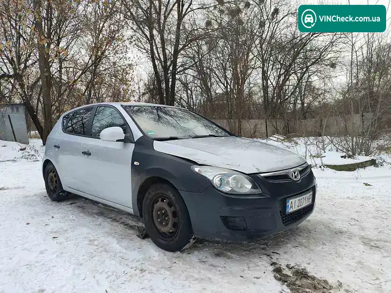 Hyundai i30 2010, фото з оголошення 2 з 15, VIN TMADB51SAAJ118969