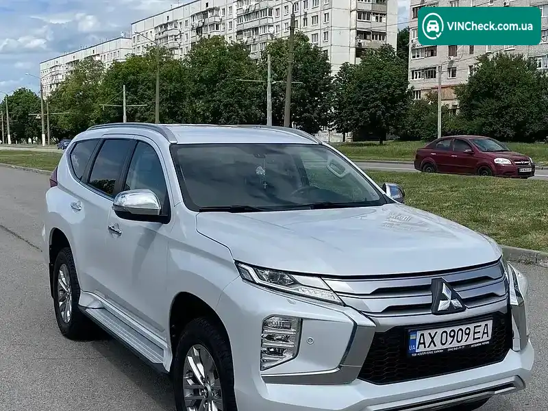 Mitsubishi Pajero Sport 2021, фото з оголошення 2 з 20, VIN MMCGUKS10MH000330