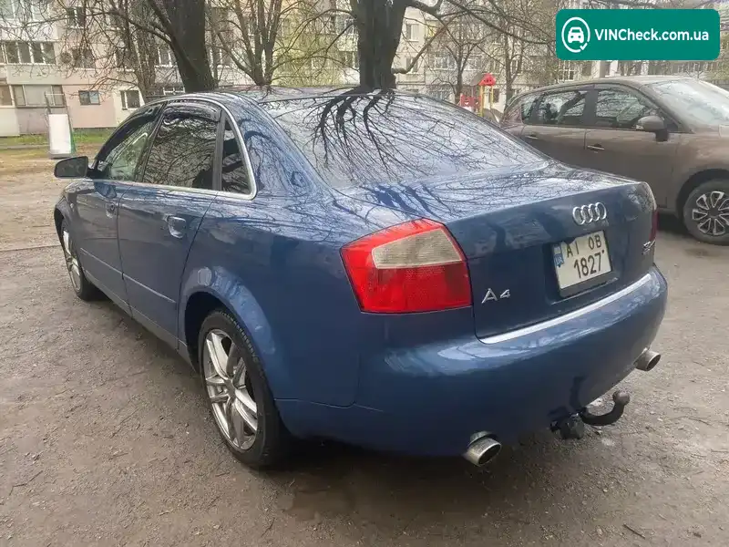 Audi A4 2001, фото з оголошення 2 з 13, VIN WAULT68EX2A156175