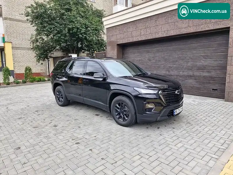 Chevrolet Traverse 2022, фото з оголошення 1 з 20, VIN 1GNEVGKW9NJ193808