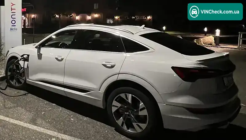 Audi e-tron 2021, фото з оголошення 2 з 20, VIN WAUZZZGE9MB022895