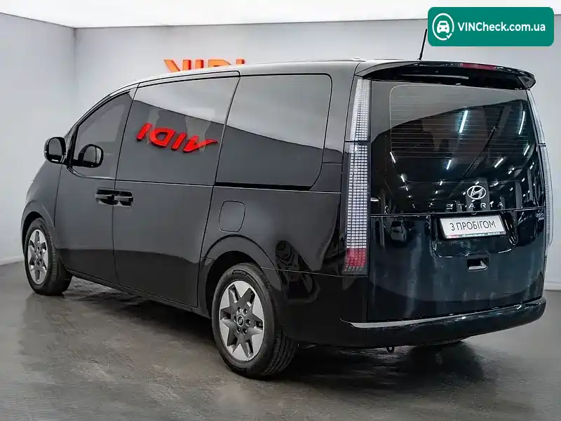 Hyundai Staria 2023, фото з оголошення 2 з 20, VIN KMHYC811DPU112678