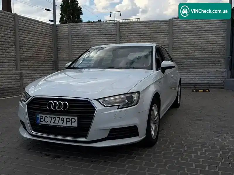 Audi A3 2018, фото з оголошення 2 з 12, VIN WAUZZZ8V4JA098461