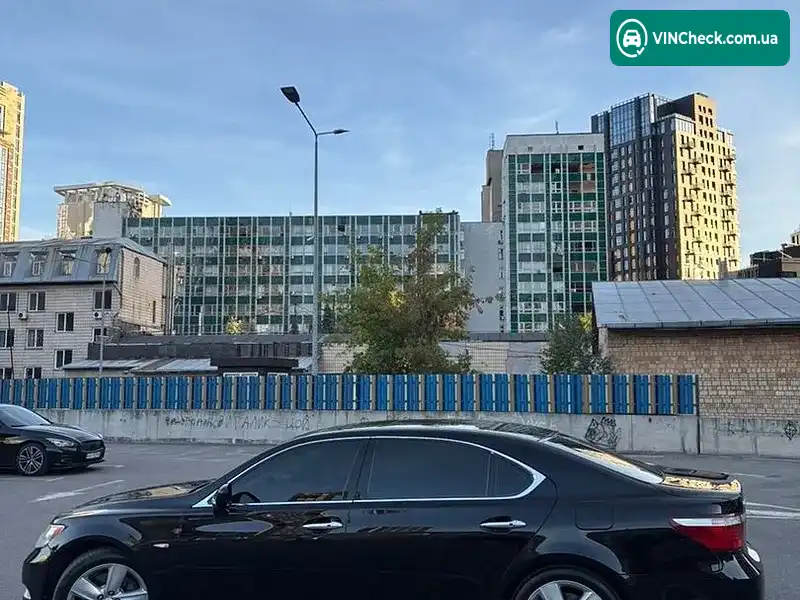 Lexus LS 2007, фото з оголошення 2 з 18, VIN JTHGM46F075019522