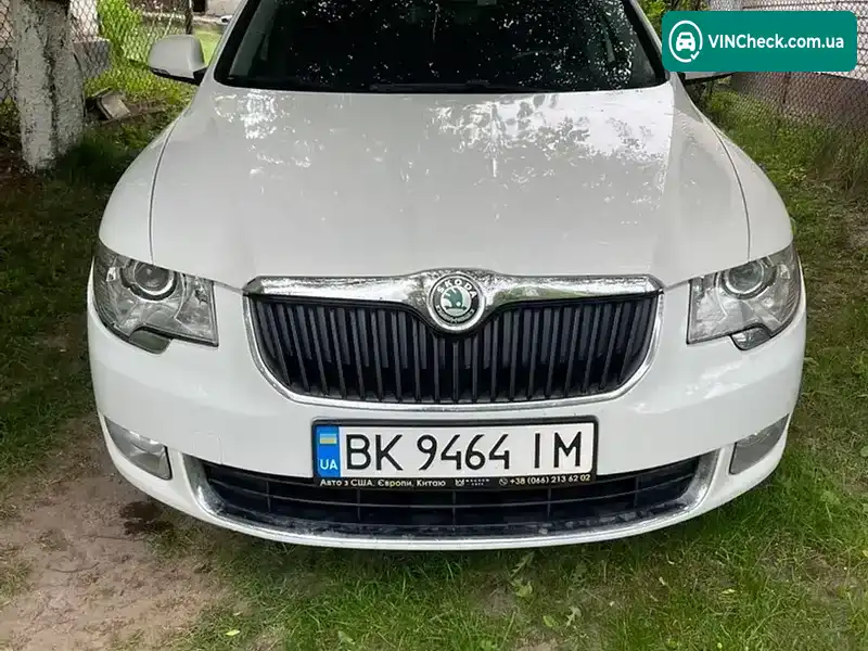 Skoda Superb 2011, фото з оголошення 1 з 9, VIN TMBAE73T5C9023519