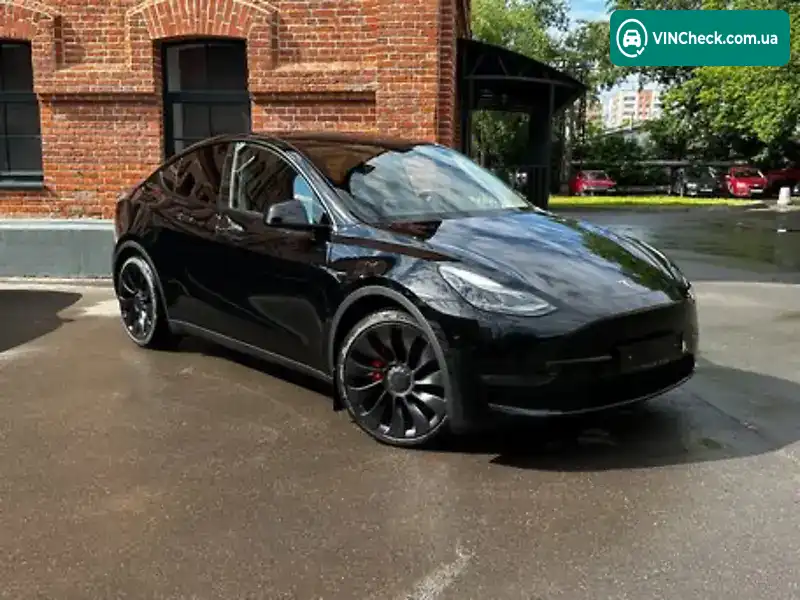 Tesla Model Y 2023, фото з оголошення, VIN LRWYGCFS4PC772273