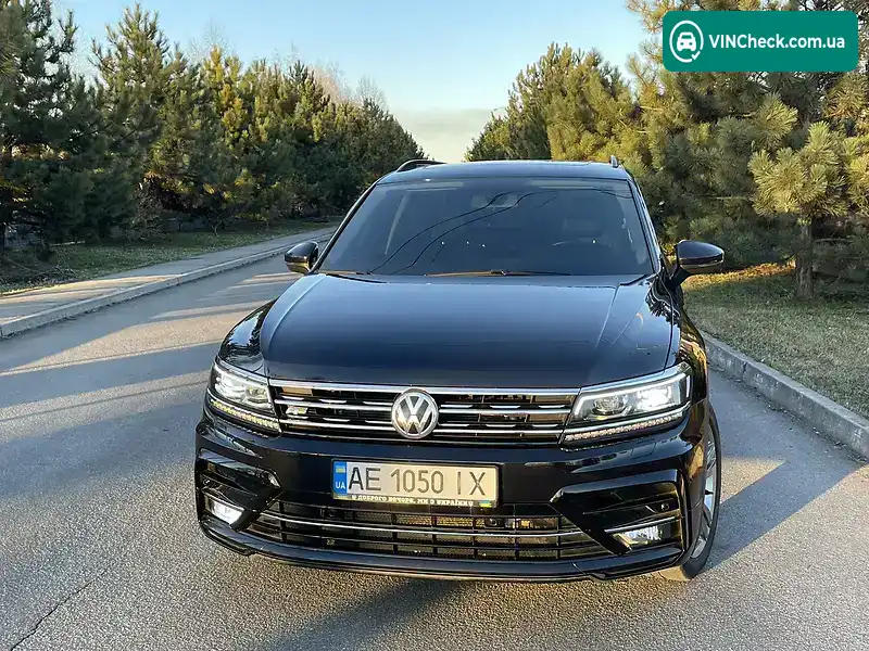 Volkswagen Tiguan 2018, фото з оголошення 2 з 15, VIN 3VV2B7AX7KM005513
