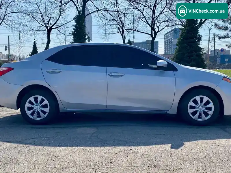 Toyota Corolla 2017, фото з оголошення 2 з 21, VIN 2T1BURHE3HC919736