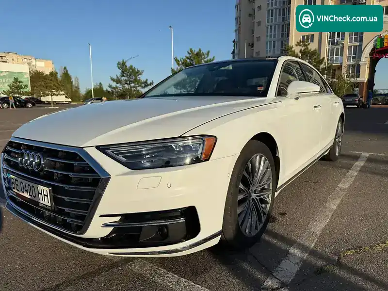 Audi A8 2018, фото з оголошення 2 з 21, VIN WAU8DAF88KN004987
