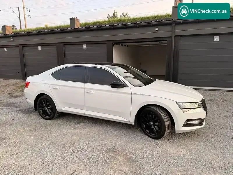 Skoda Superb 2021, фото з оголошення 2 з 10, VIN TMBAM8NP5NB300030