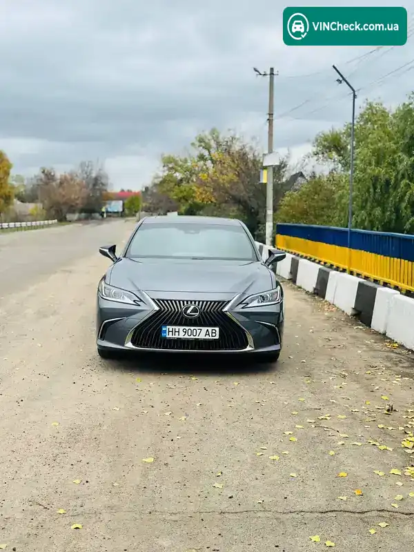 Lexus ES 2020, фото з оголошення 2 з 12, VIN JTHB11B1002031379