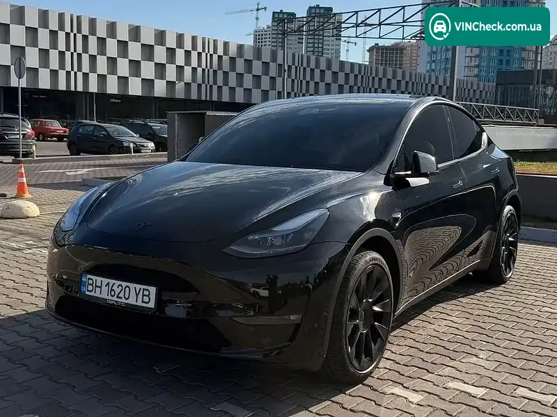 Tesla Model Y 2025, фото з оголошення 2 з 17, VIN 7SAYGDEE5SF297607